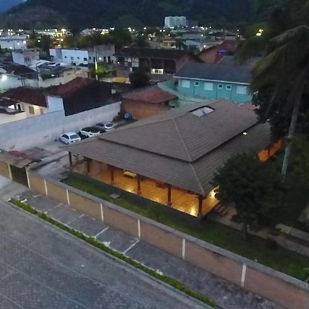 Hospedagem Economica Flor De Maria Caraguatatuba Εξωτερικό φωτογραφία